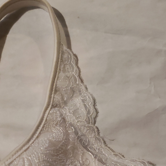 Bra - Picture 5 of 8